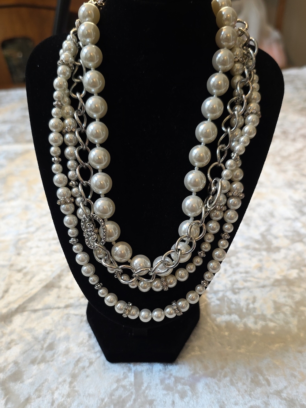 Multi-Strand Modern Layered Chunky Pearl Necklace w Silver Chain Accents